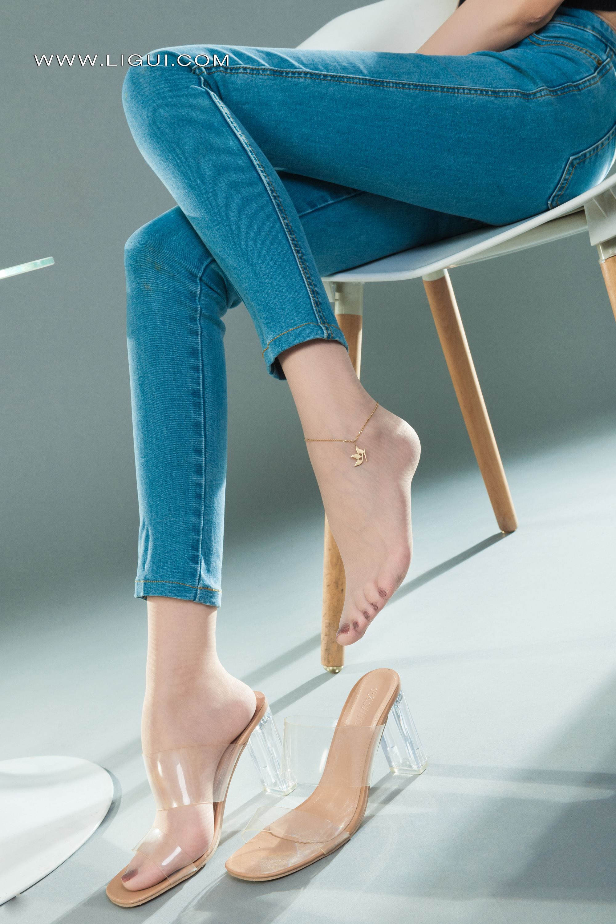 Ligui丽柜 2022.02.25 《潮妹纤莲》兔子